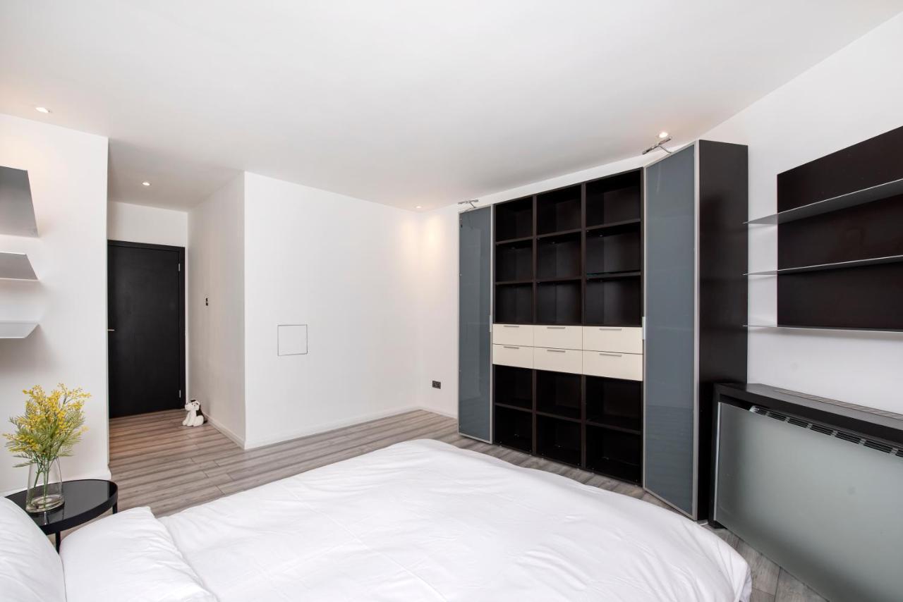 Large And Central 2 Bed Лондон Экстерьер фото